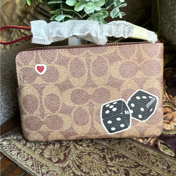 Authentic COACH signature Leather Dino Dice strawberry zip card wristlet π²π© - Picture 7 of 9